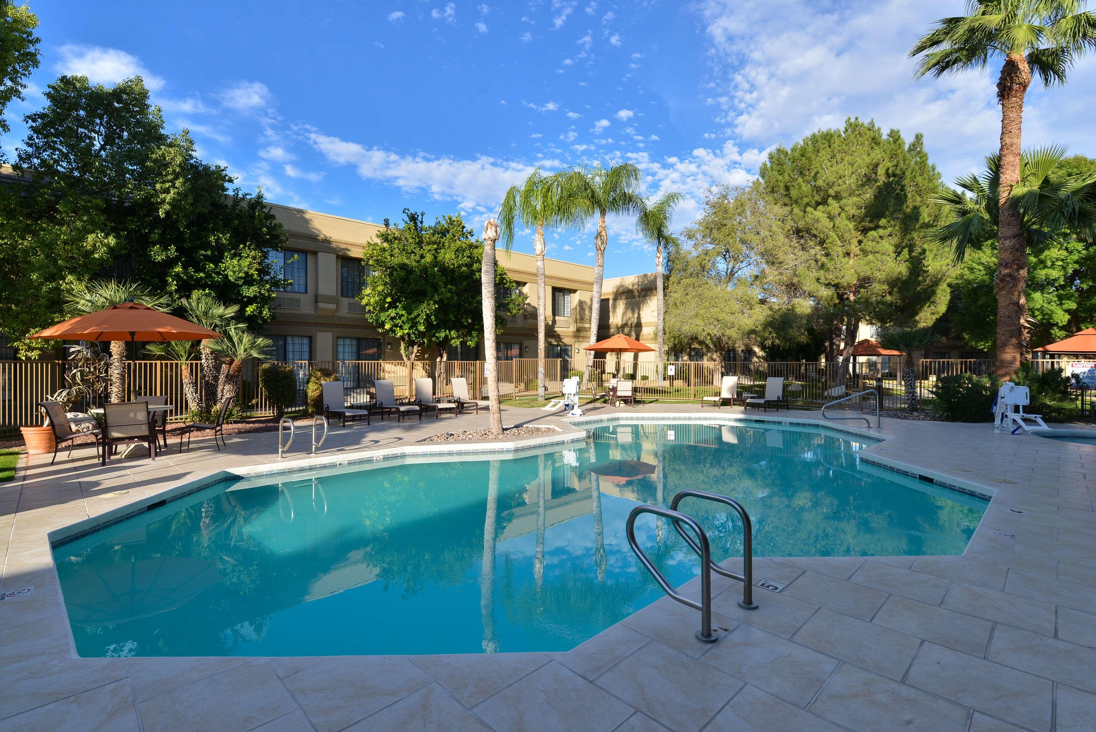 Wyndham Tucson Airport Hotel & Conference Center Экстерьер фото