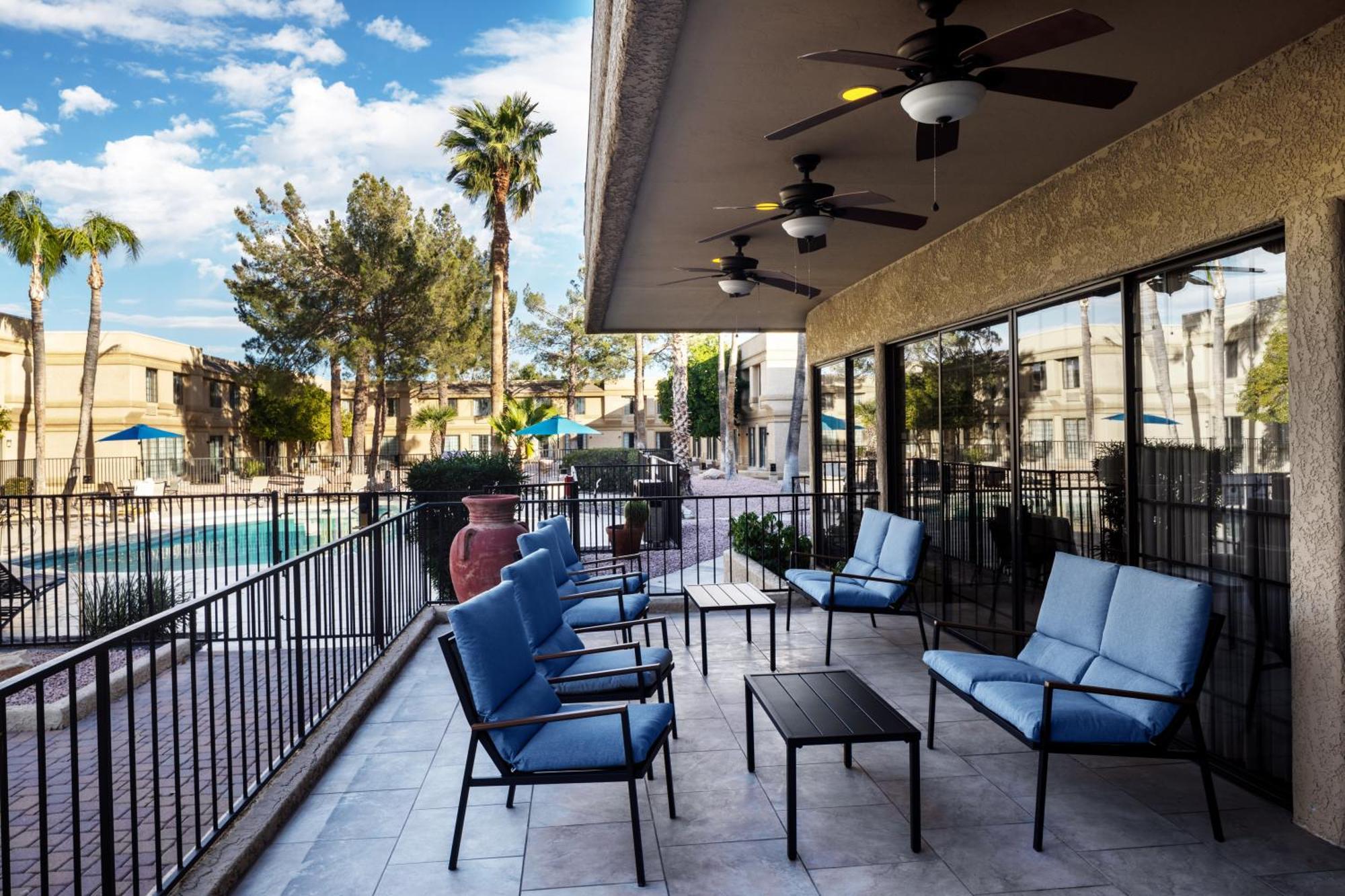 Wyndham Tucson Airport Hotel & Conference Center Экстерьер фото
