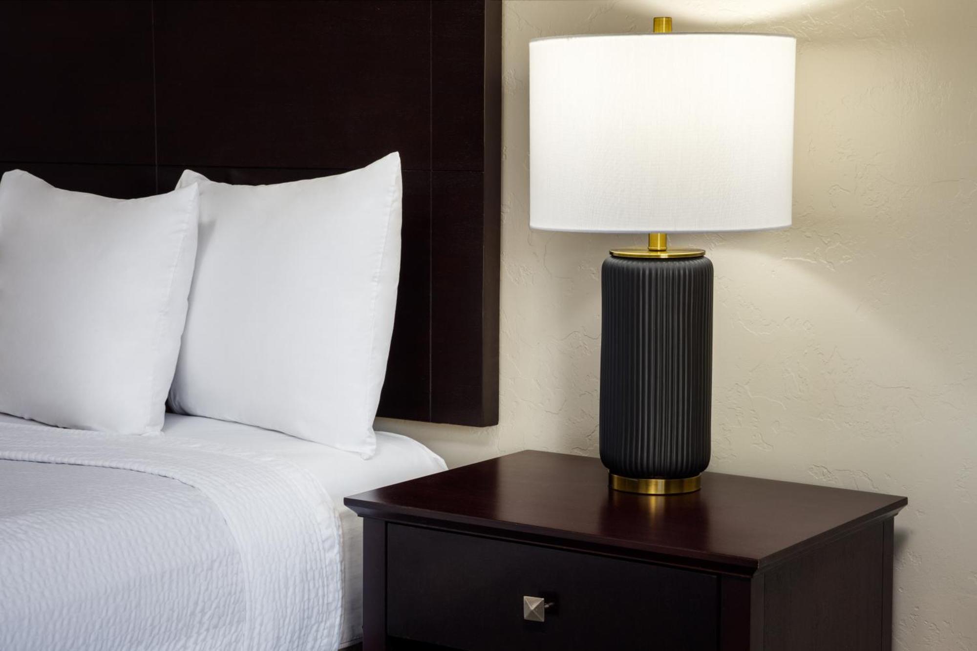 Wyndham Tucson Airport Hotel & Conference Center Экстерьер фото
